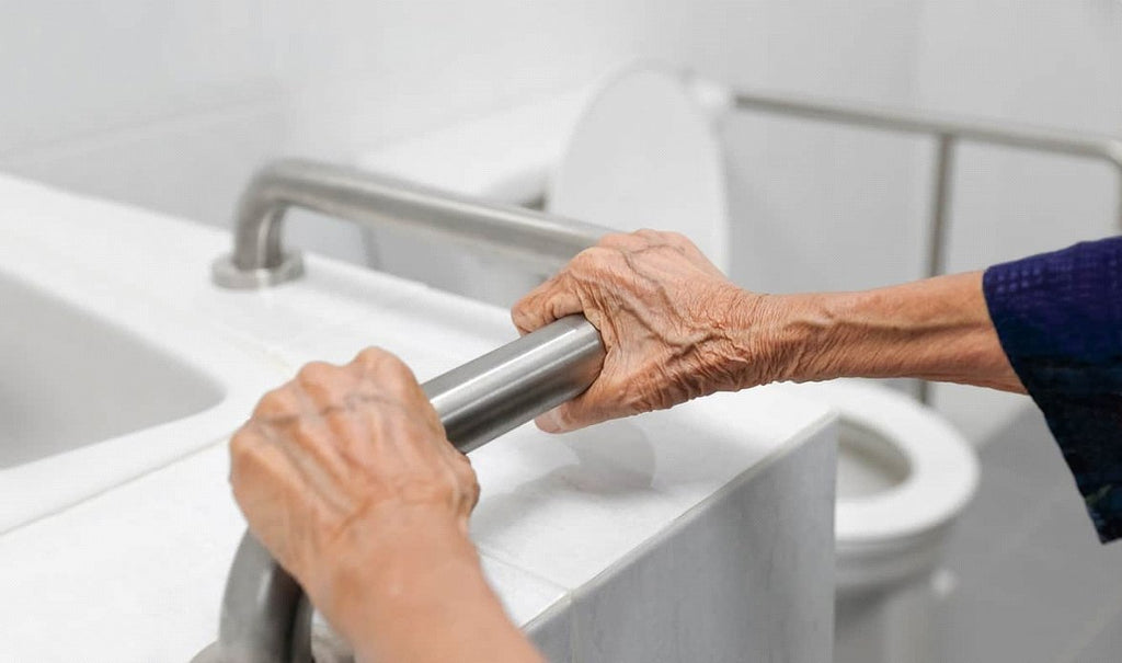 Bathroom Safety Tips for Seniors
