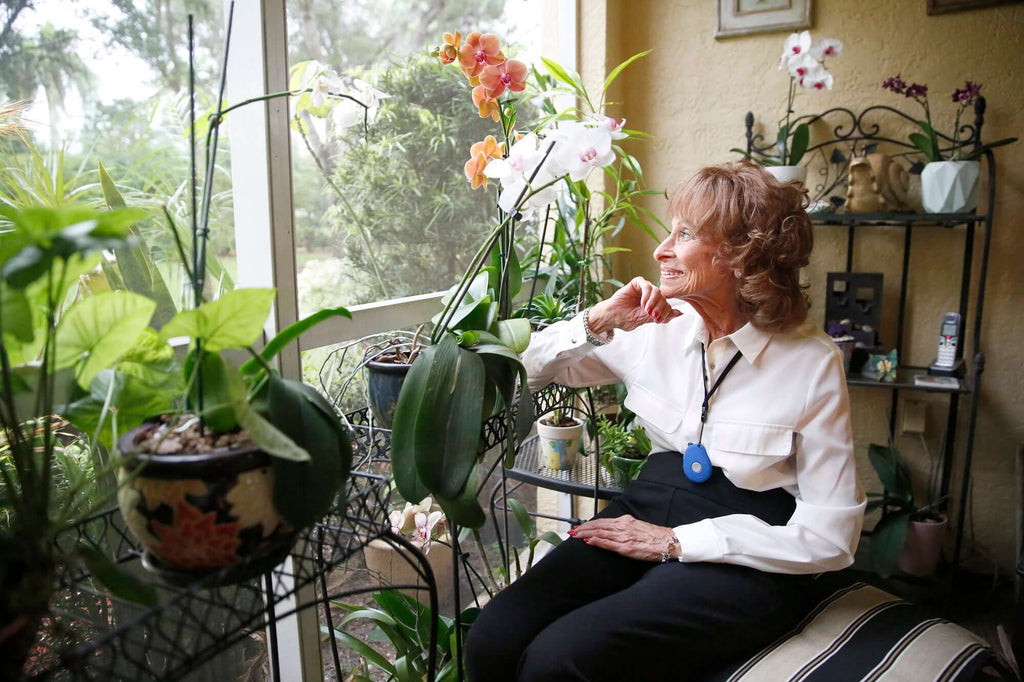 Features Series: Why Wearables Are Still The Future of Telehealth - SafeGuardian CareGiver Call Buttons,  Senior Help Alert Panic Buttons, Medical Alarms, Senior SOS Smartwatches + Free Fall Detection. 