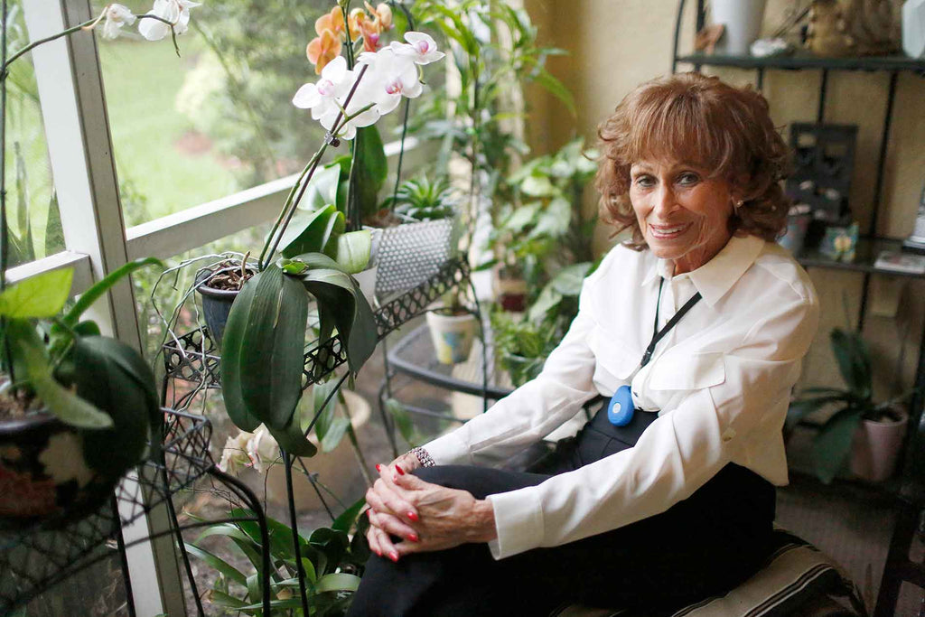 HOW TO GET A FREE MEDICAL ALARM / FALL ALERT SYSTEM! - SafeGuardian CareGiver Call Buttons,  Senior Help Alert Panic Buttons, Medical Alarms, Senior SOS Smartwatches + Free Fall Detection. 