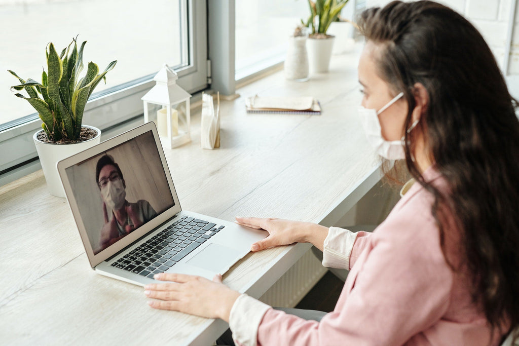 SafeGuardian Help Alert Systems Improve Doctor-Patient Communication